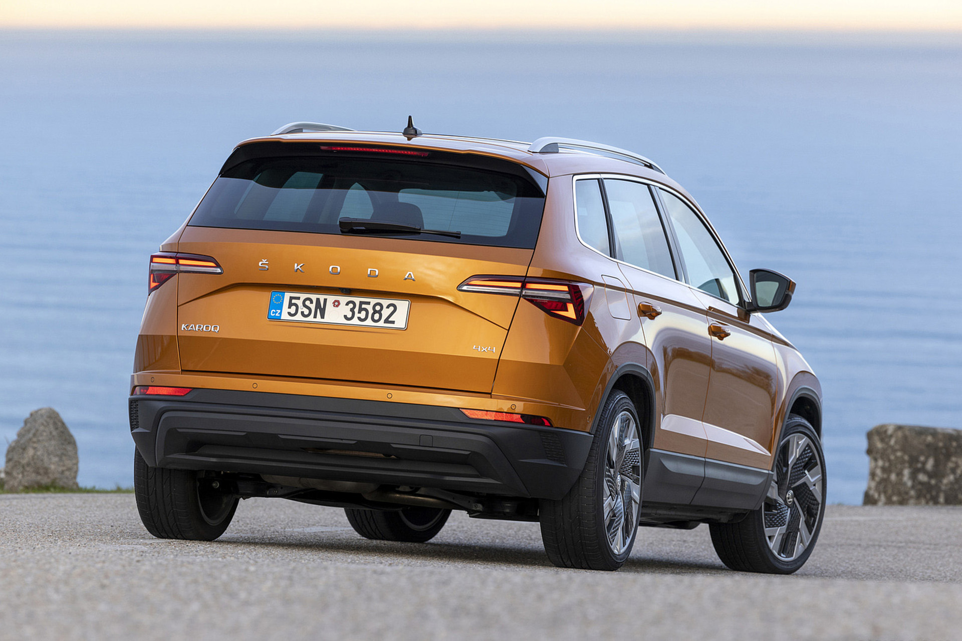 Download 2022 Škoda Karoq Style - Rear HD Wallpaper 1920x1280 #57