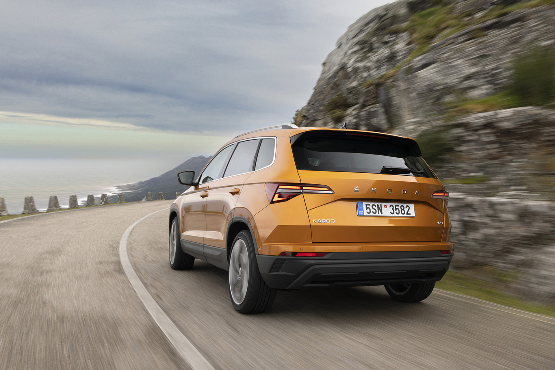 Download 2022 Škoda Karoq Style - Rear HD Wallpaper 1921x1281 #21