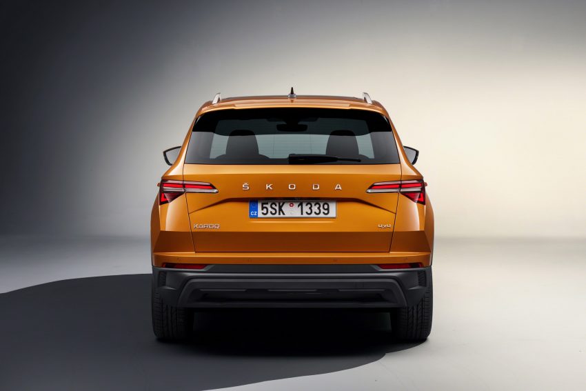 2022 Škoda Karoq Style - Rear Wallpaper 850x567 #107