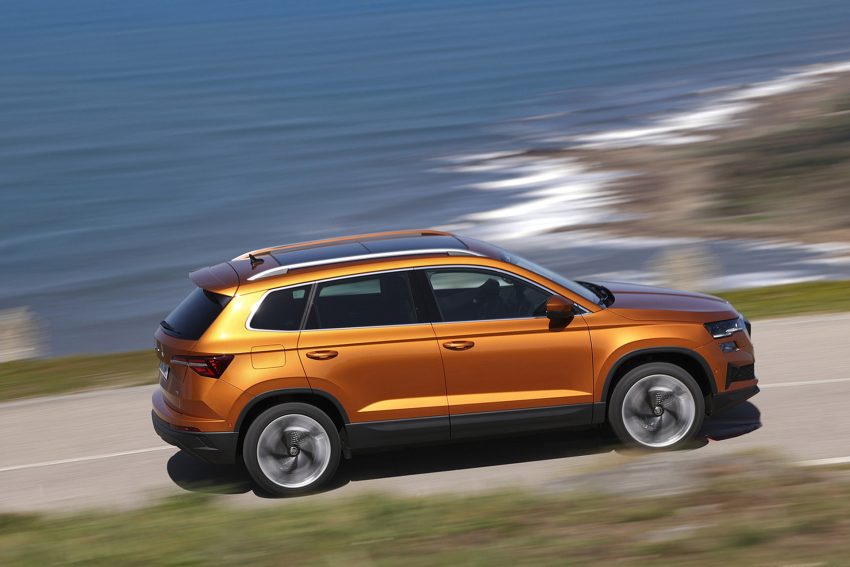 2022 Škoda Karoq Style - Side Wallpaper 850x567 #24