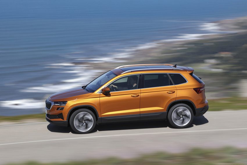 2022 Škoda Karoq Style - Side Wallpaper 850x567 #26
