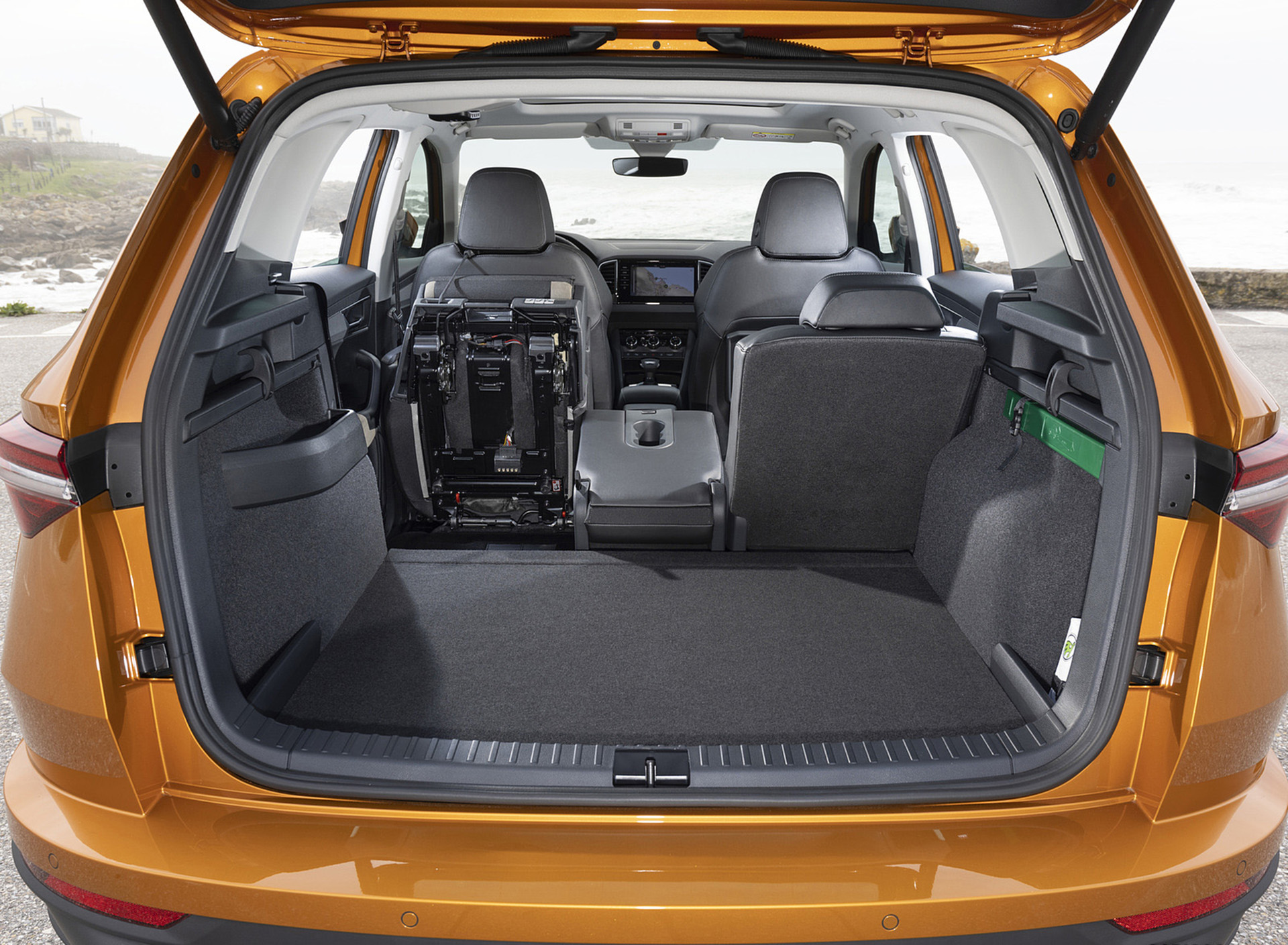 Download 2022 Škoda Karoq Style - Trunk HD Wallpaper 1920x1409 #90