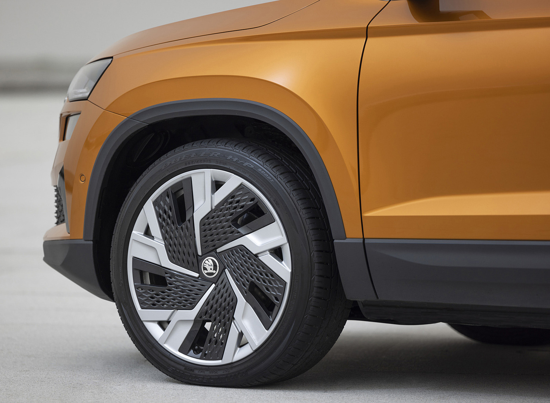 Download 2022 Škoda Karoq Style - Wheel HD Wallpaper 1920x1409 #70