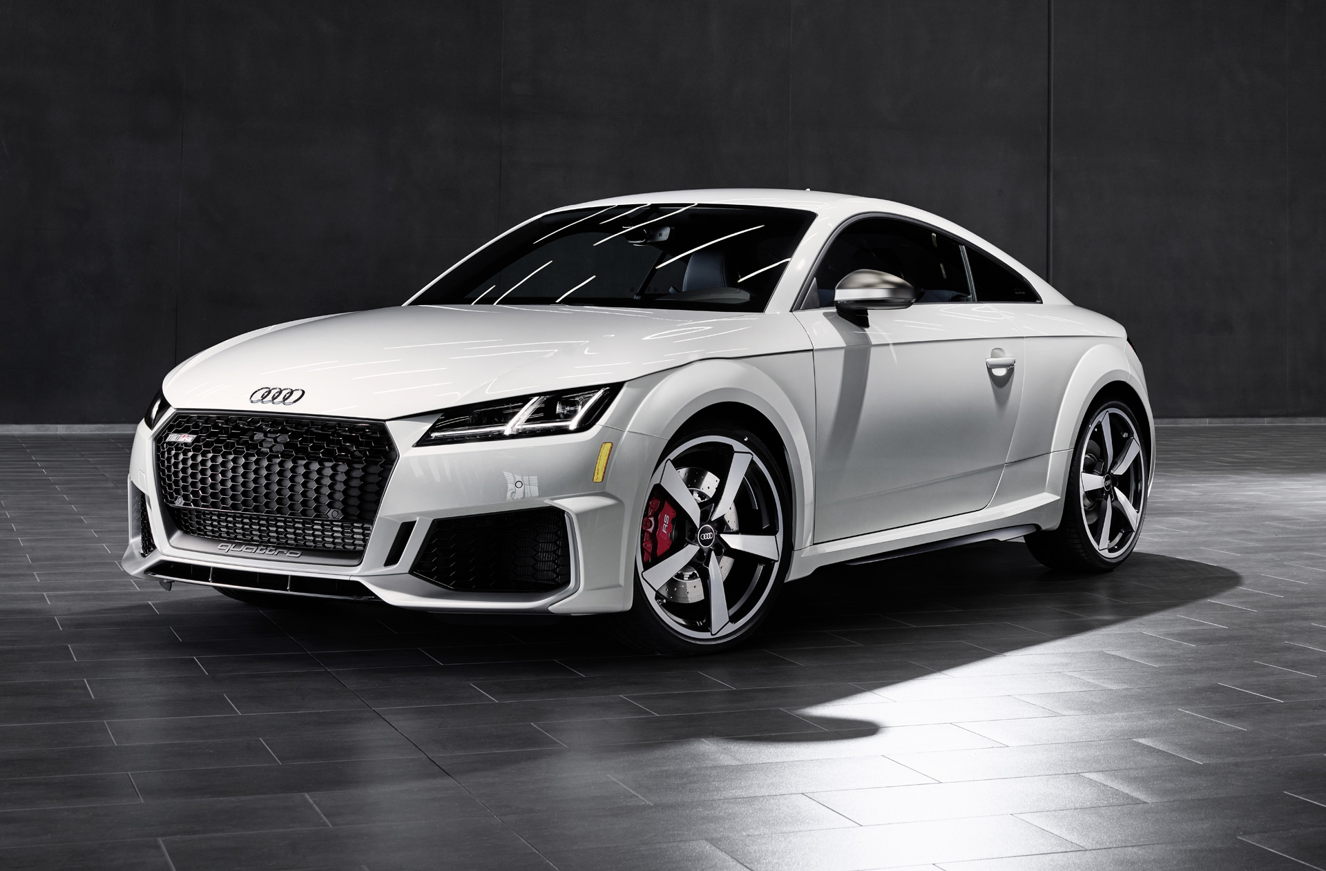 Download 2022 Audi TT RS Heritage Edition - Front Three-Quarter HD Wallpaper 1920x1262 #4