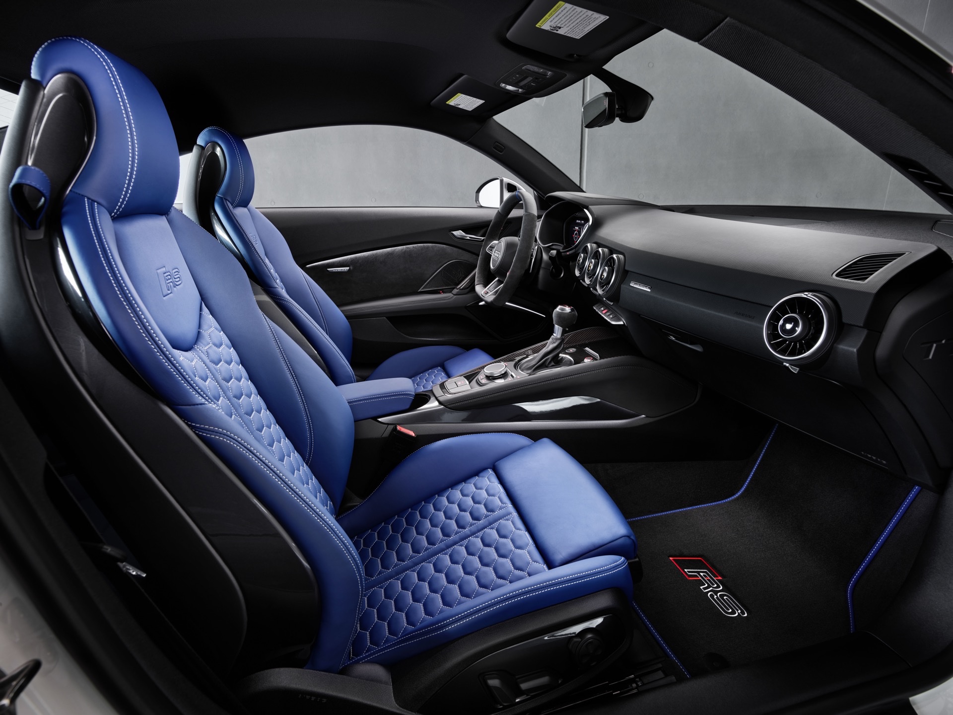 Download 2022 Audi TT RS Heritage Edition - Interior HD Wallpaper 1920x1440 #34