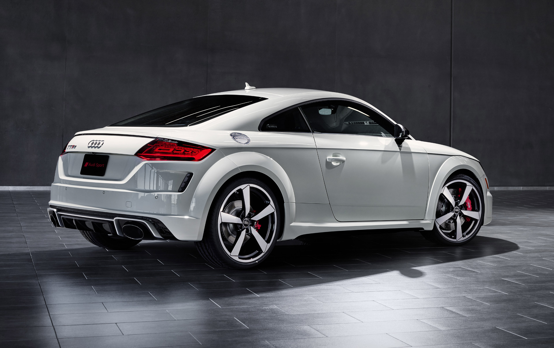 Download 2022 Audi TT RS Heritage Edition - Rear Three-Quarter HD Wallpaper 1920x1205 #5