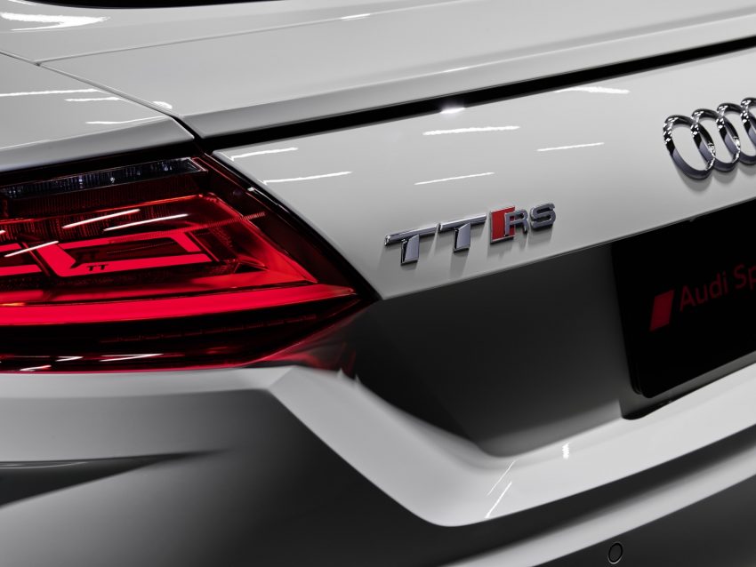 2022 Audi TT RS Heritage Edition - Tail Light Wallpaper 850x638 #23