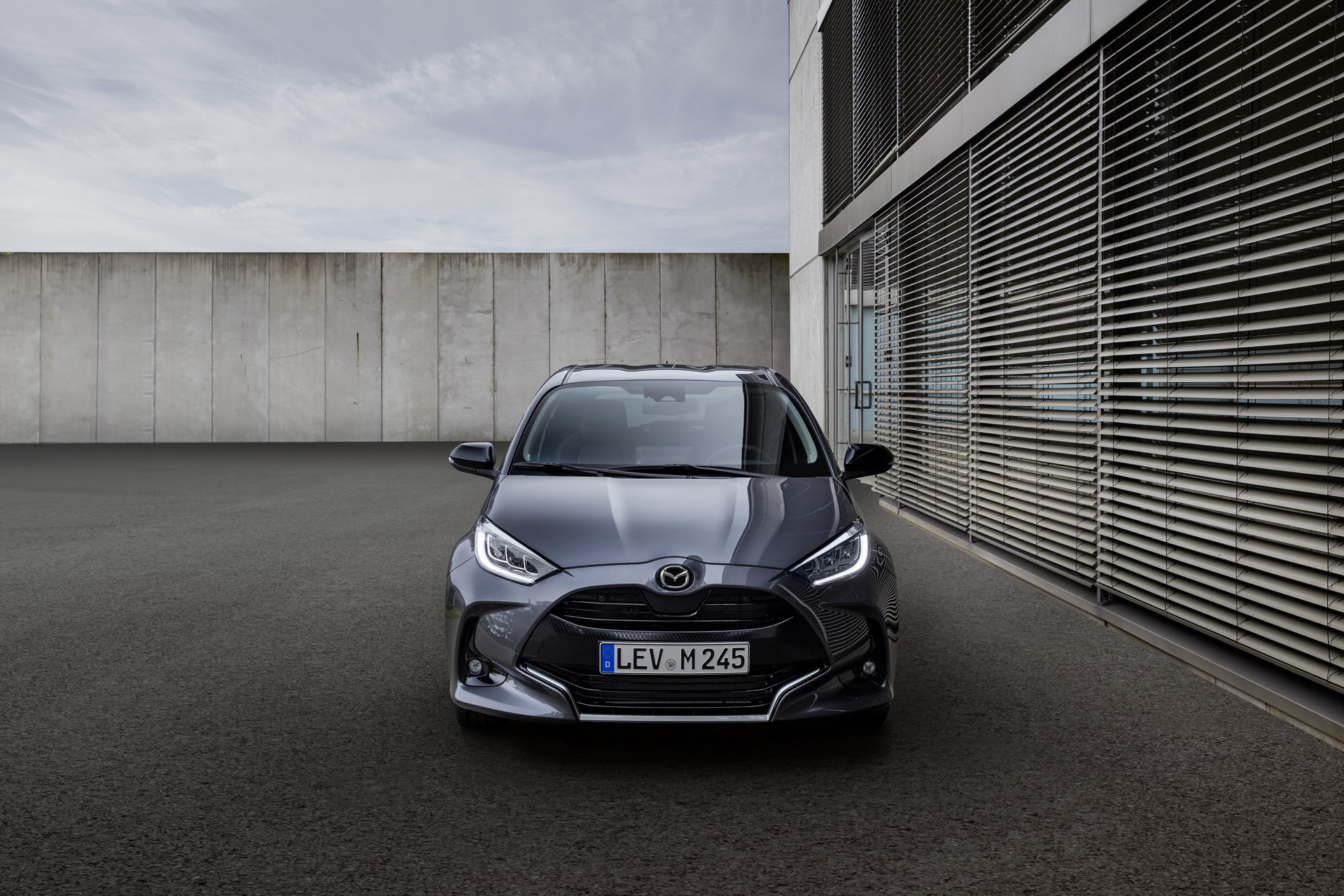 Download 2022 Mazda 2 Hybrid - Front HD Wallpaper 1920x1280 #7