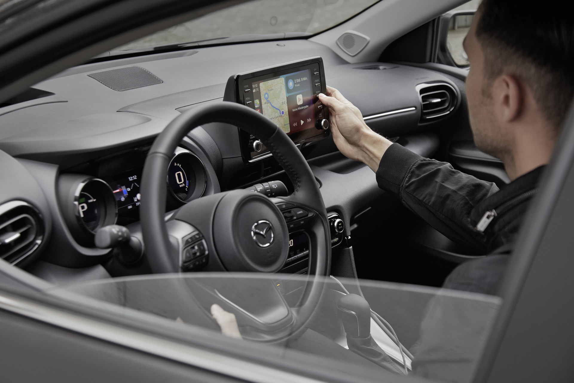 Download 2022 Mazda 2 Hybrid - Interior HD Wallpaper 1920x1280 #18