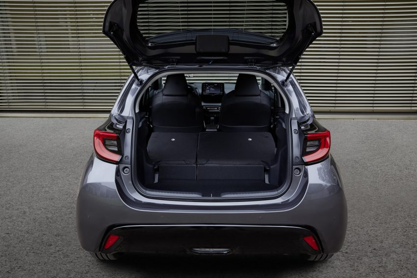 2022 Mazda 2 Hybrid - Trunk Wallpaper 850x567 #24