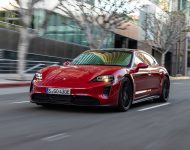 2022 Porsche Taycan GTS Sport Turismo - Front Three-Quarter Wallpaper 190x150