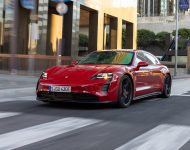 2022 Porsche Taycan GTS Sport Turismo - Front Three-Quarter Wallpaper 190x150