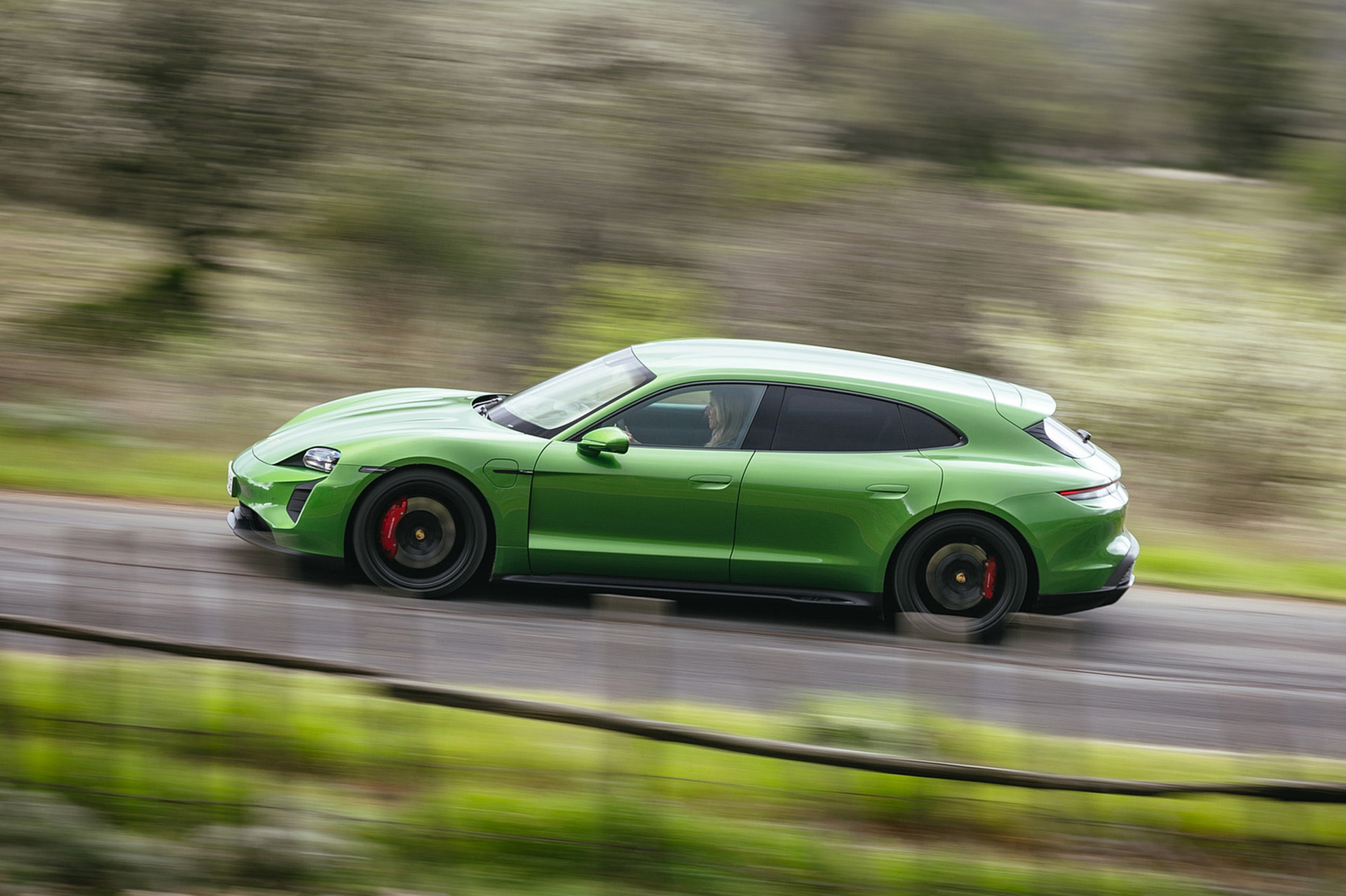 Download 2022 Porsche Taycan GTS Sport Turismo - Side HD Wallpaper 1920x1279 #41