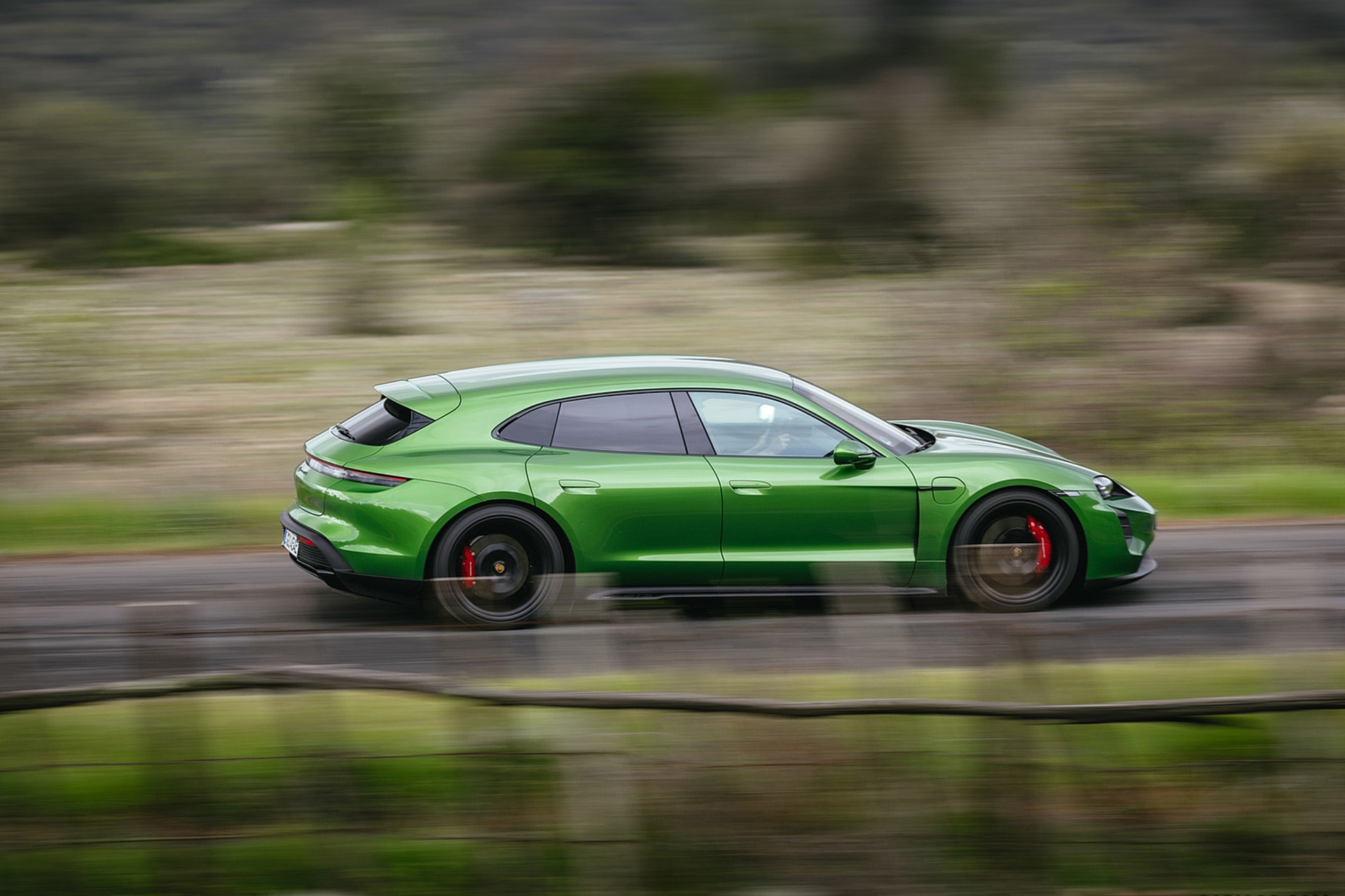 Download 2022 Porsche Taycan GTS Sport Turismo - Side HD Wallpaper 1920x1280 #43
