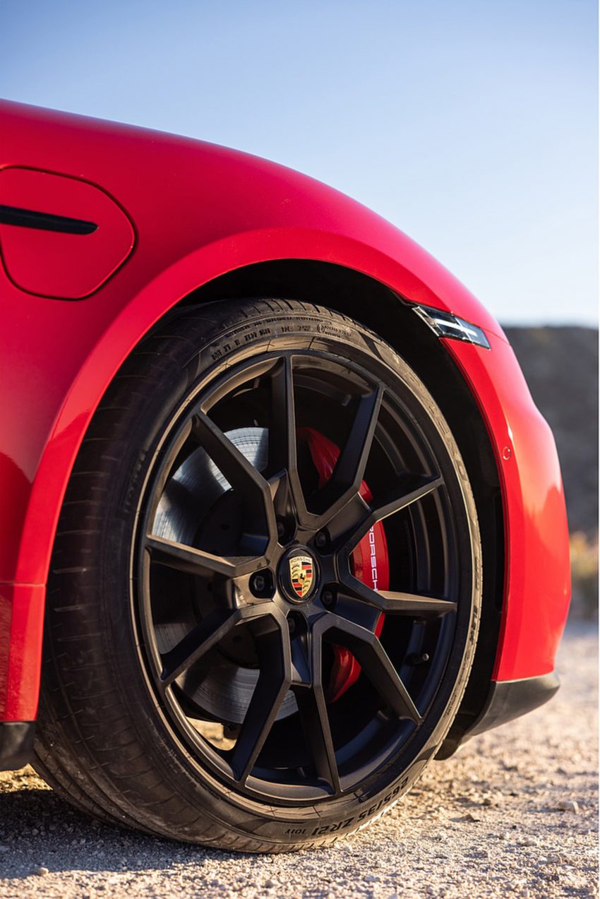 2022 Porsche Taycan GTS Sport Turismo - Wheel Phone Wallpaper 850x1273 #20