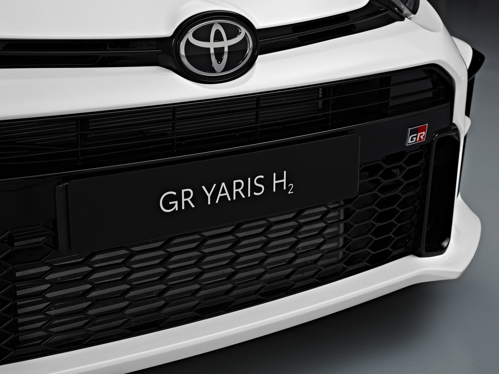 Download 2022 Toyota GR Yaris Hydrogen Concept - Grille HD Wallpaper 1920x1440 #7