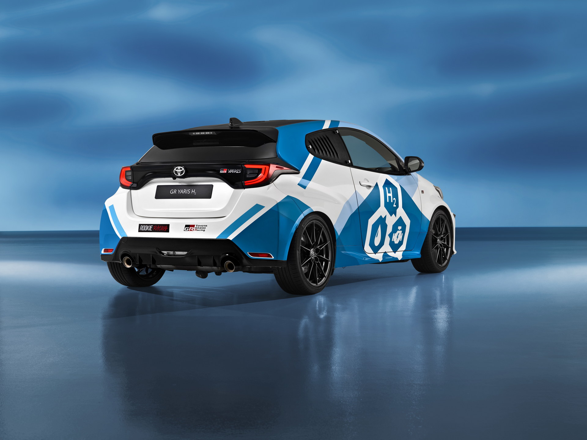 Download 2022 Toyota GR Yaris Hydrogen Concept - Rear Three-Quarter HD Wallpaper 1920x1440 #6