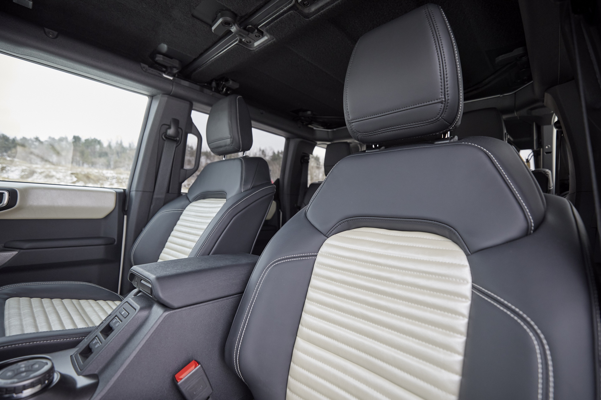 Download 2021 Ford Bronco Pope Francis Center Edition - Interior, Seats HD Wallpaper 1920x1280 #13