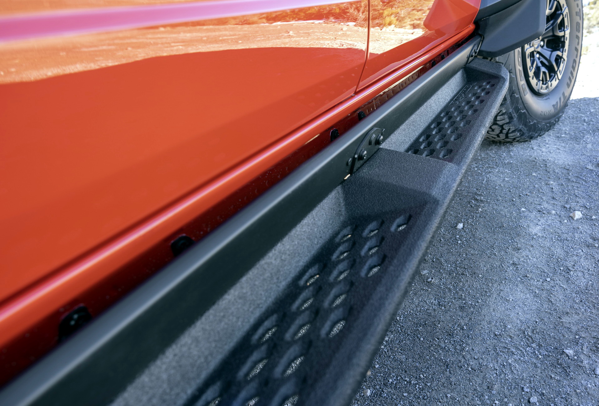 Download 2022 Ford Bronco Raptor - Detail HD Wallpaper 1921x1302 #33