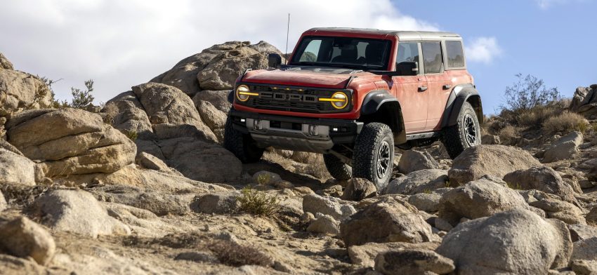 2022 Ford Bronco Raptor - Front Three-Quarter HD Wallpapers 850x392 #12 2022 Ford Bronco Raptor - Front Three-Quarter Wallpaper 850x392 #12