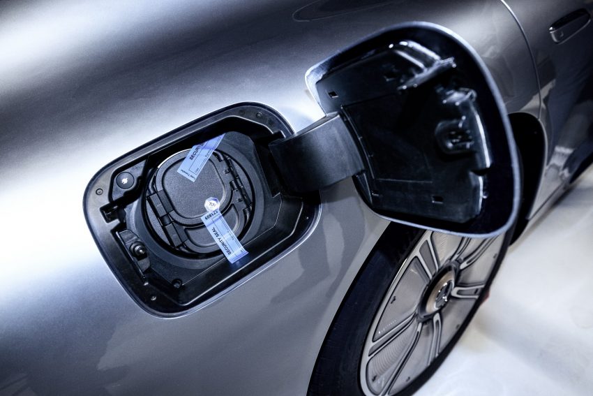 2022 Mercedes-Benz Vision EQXX - Charging Connector Wallpaper 850x567 #53