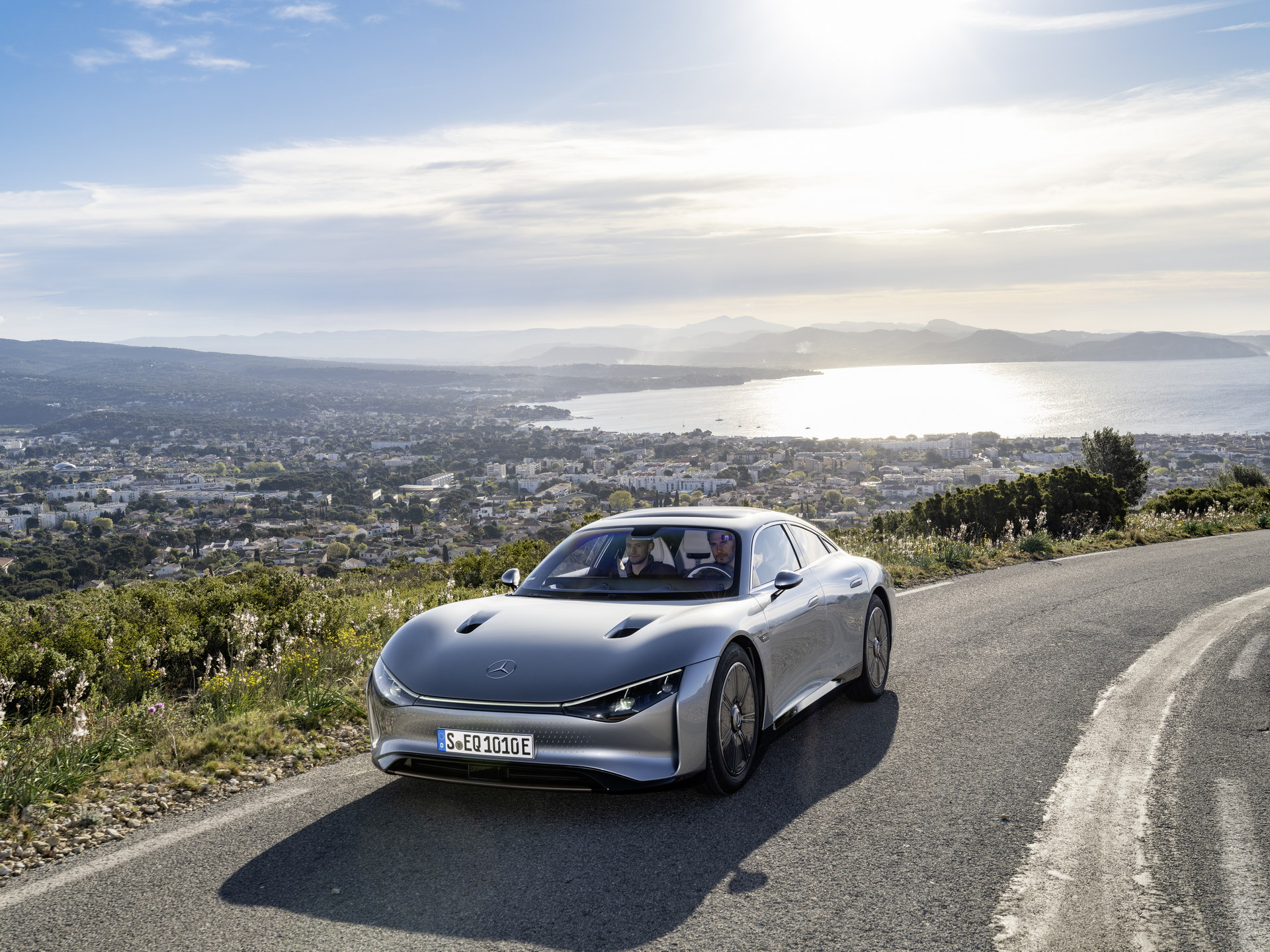 Download 2022 Mercedes-Benz Vision EQXX - Front Three-Quarter HD Wallpaper 1920x1440 #16