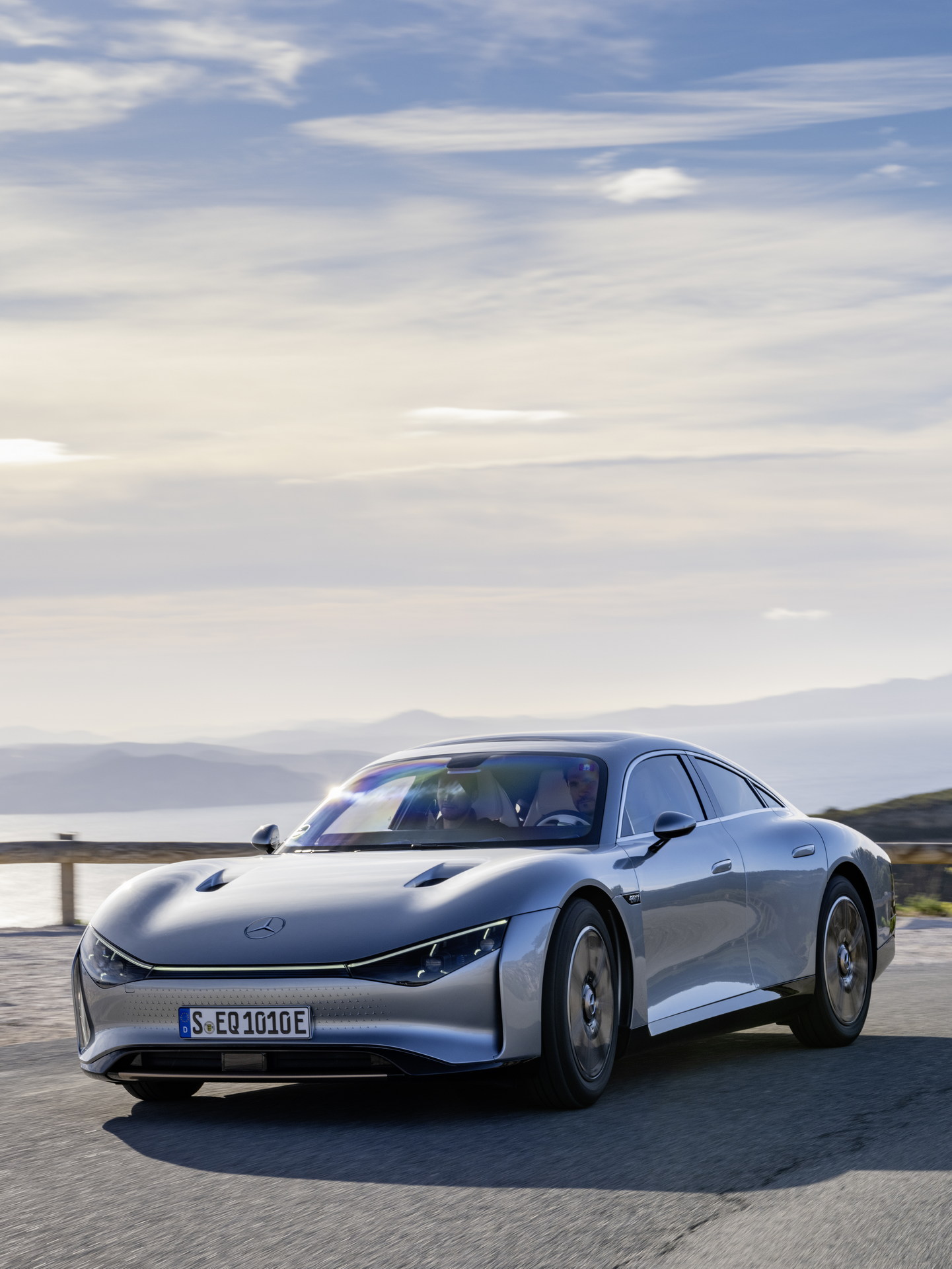 Download 2022 Mercedes-Benz Vision EQXX - Front Three-Quarter HD Phone Wallpaper 1441x1920 #34