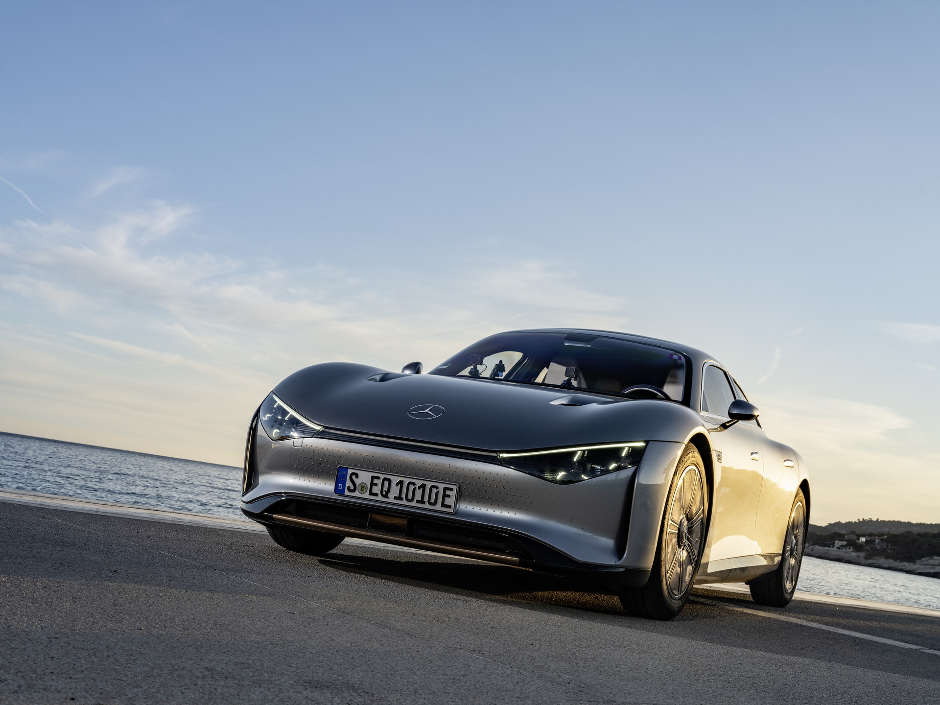 Download 2022 Mercedes-Benz Vision EQXX - Front HD Wallpaper 1920x1440 #38