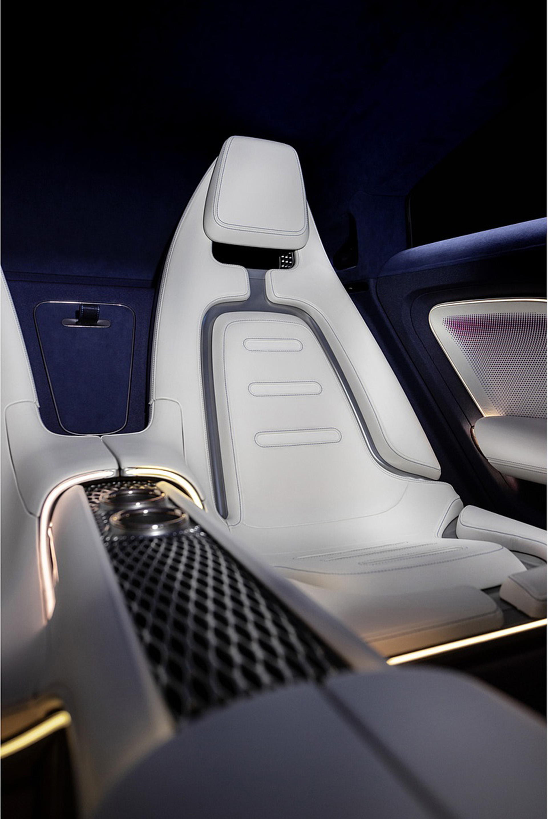 Download 2022 Mercedes-Benz Vision EQXX - Interior, Rear Seats HD Phone Wallpaper 1921x2871 #123