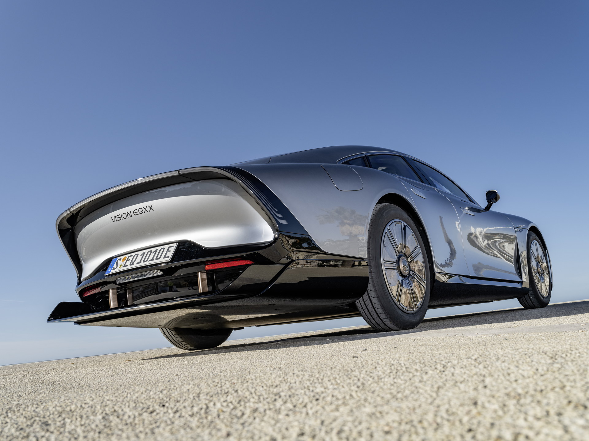 Download 2022 Mercedes-Benz Vision EQXX - Rear Three-Quarter HD Wallpaper 1920x1440 #32