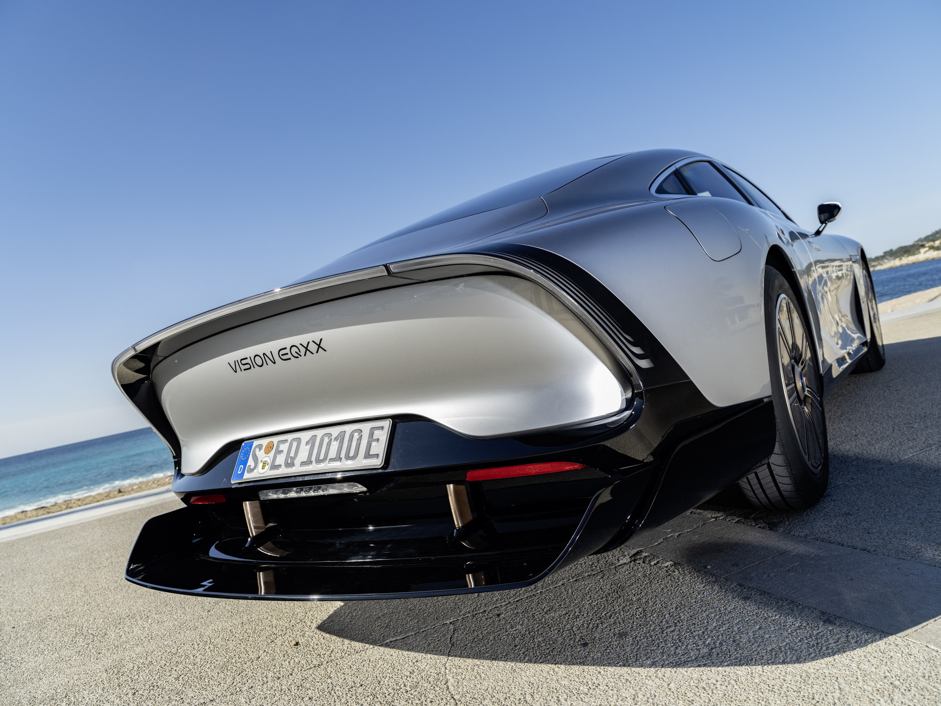 Download 2022 Mercedes-Benz Vision EQXX - Rear HD Wallpaper 1920x1440 #33