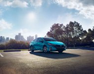 2022 Toyota Prius Prime - Front Three-Quarter Wallpaper 190x150
