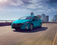 2022 Toyota Prius Prime - Front Three-Quarter Wallpaper 190x150