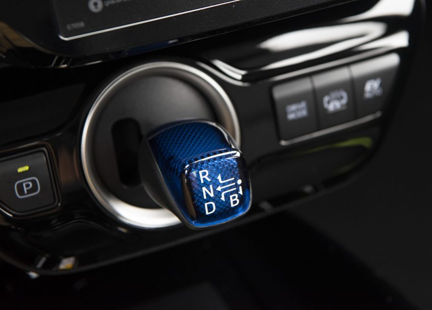 2022 Toyota Prius Prime - Interior, Detail Wallpaper 850x611 #22