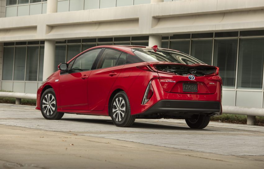 2022 Toyota Prius Prime - Rear Three-Quarter Wallpaper 850x544 #7