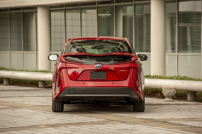 2022 Toyota Prius Prime - Rear Wallpaper 850x567 #8