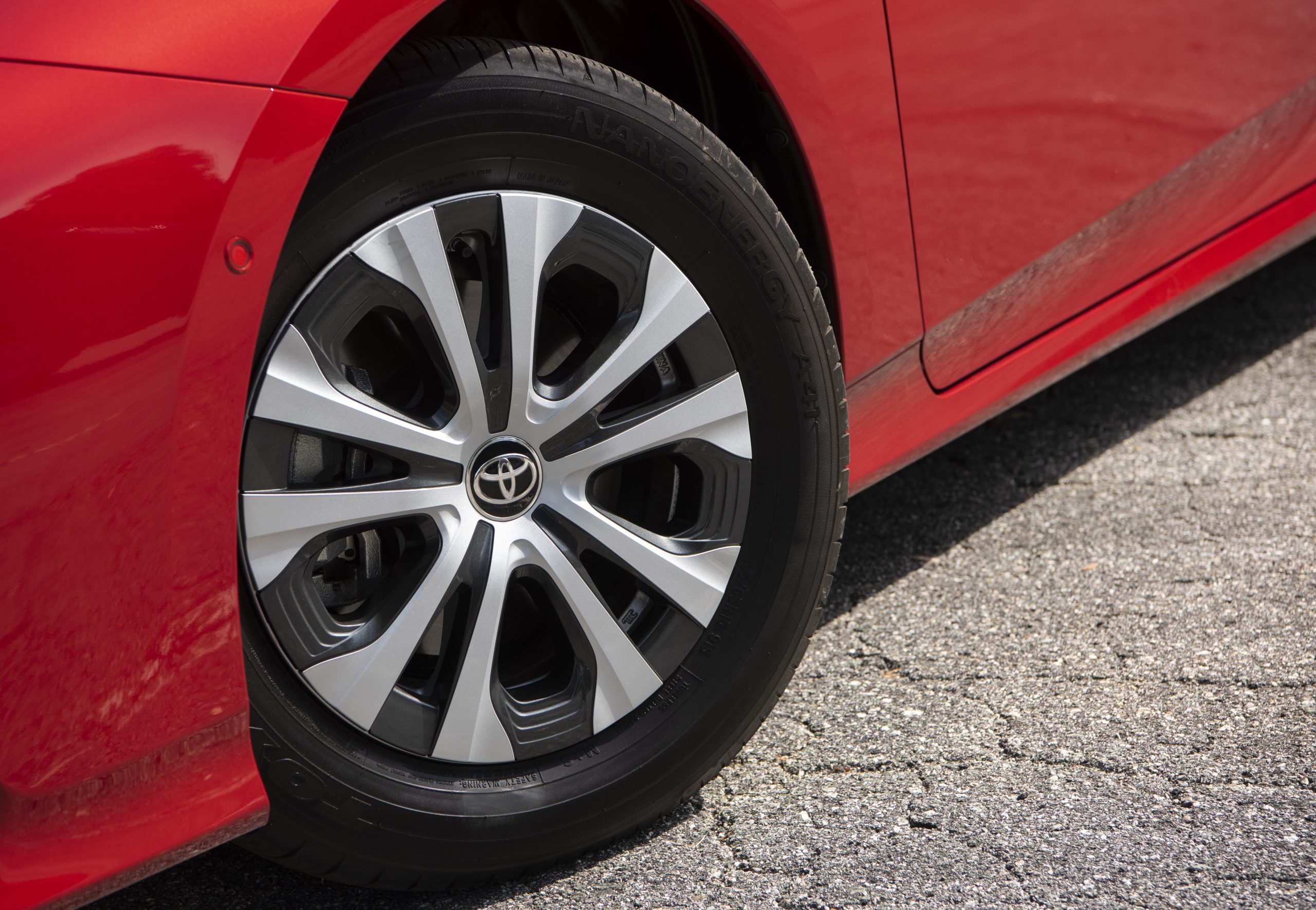 Download 2022 Toyota Prius Prime - Wheel HD Wallpaper 2560x1771 #14