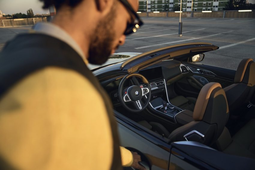 2023 BMW M8 Competition Convertible - Interior Wallpaper 850x567 #27