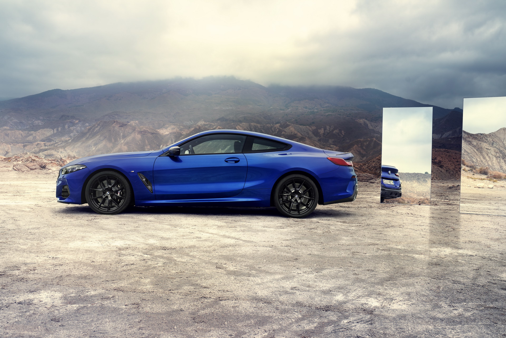 Download 2023 BMW M850i xDrive Coupe - Side HD Wallpaper 1921x1281 #7
