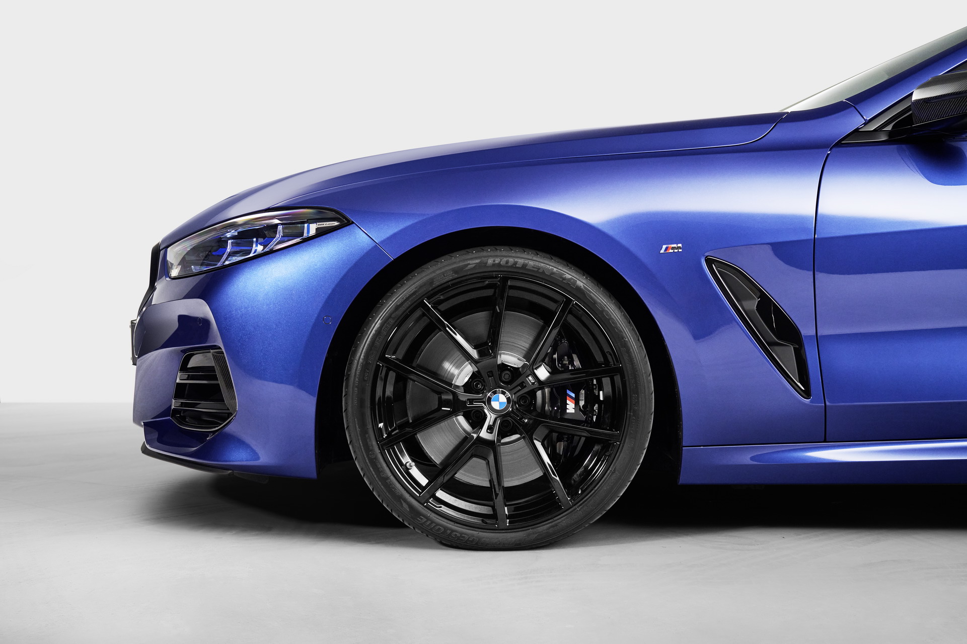 Download 2023 BMW M850i xDrive Coupe - Wheel HD Wallpaper 1921x1281 #26