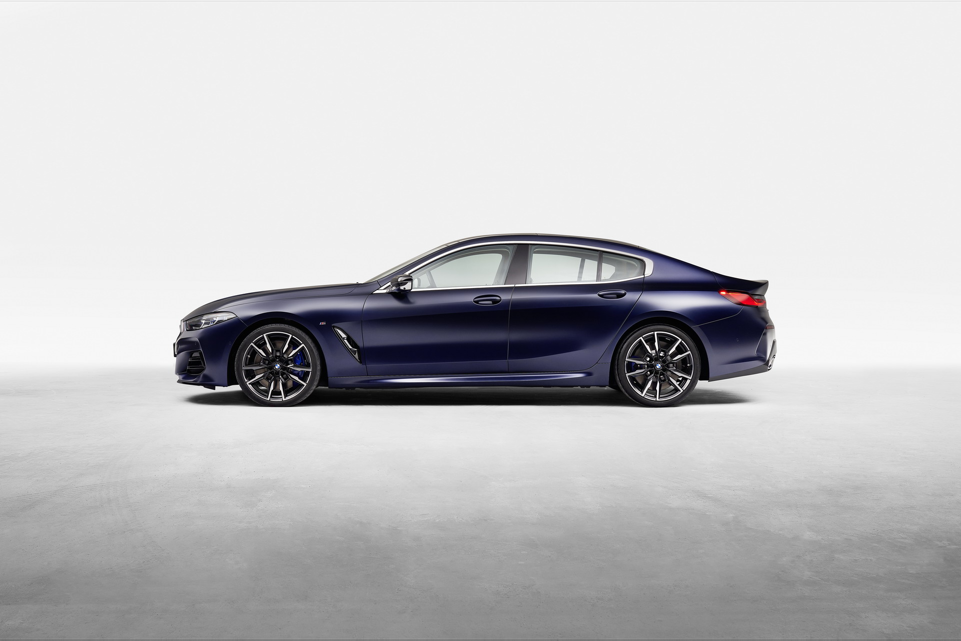 Download 2023 BMW M850i xDrive Gran Coupe - Side HD Wallpaper 1921x1281 #26