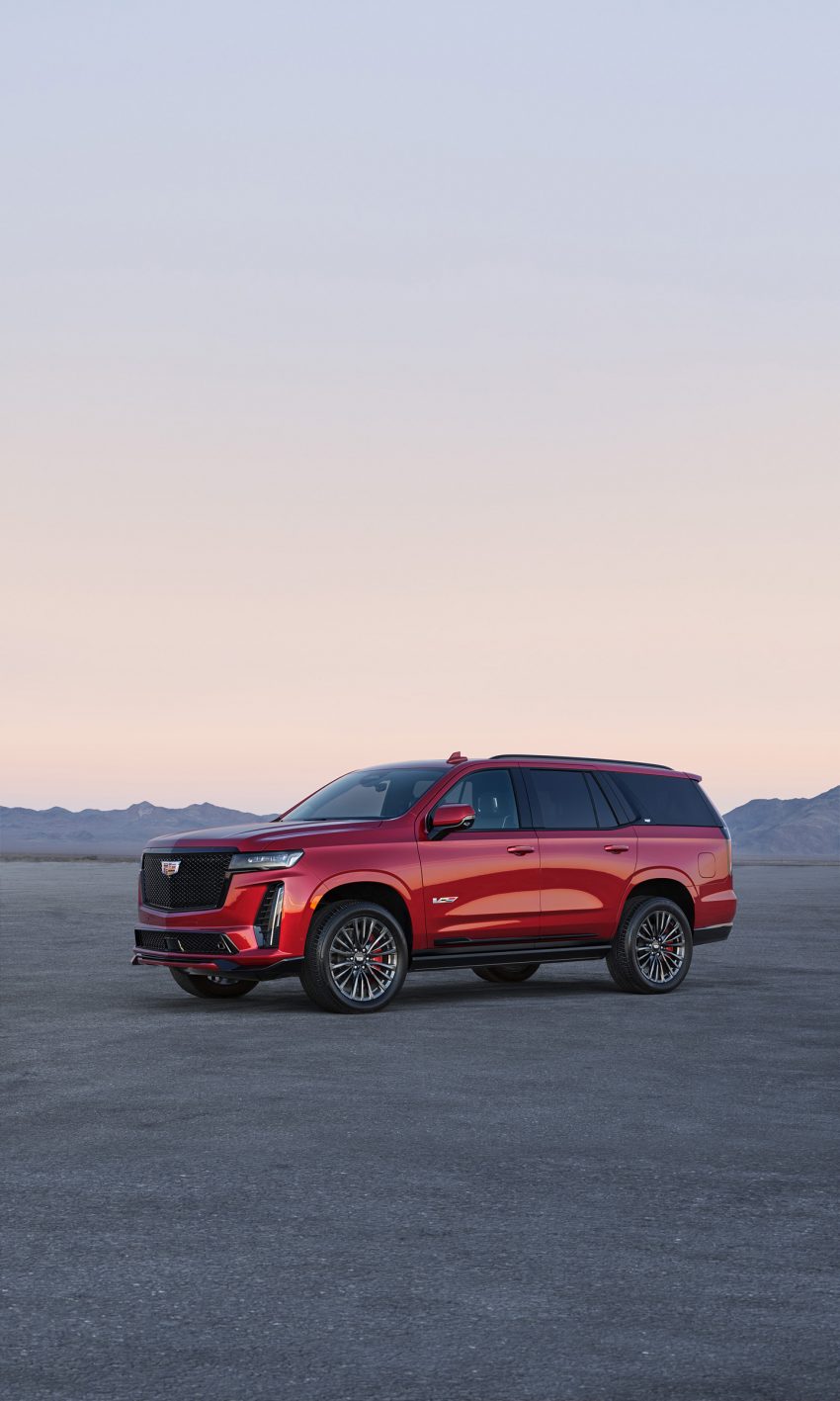 2023 Cadillac Escalade-V - Front Three-Quarter Phone Wallpaper 850x1417 #6