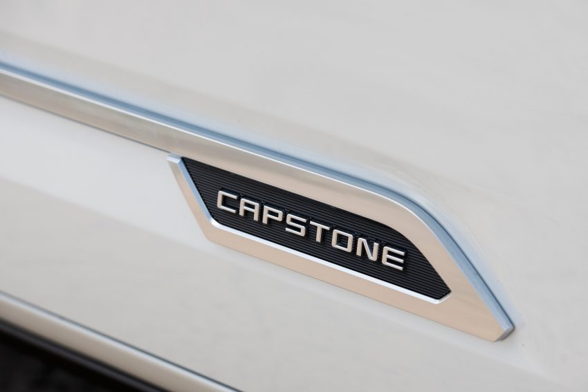 2023 Toyota Sequoia Capstone - Badge Wallpaper 850x567 #69