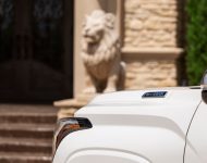 2023 Toyota Sequoia Capstone - Detail Wallpaper 190x150