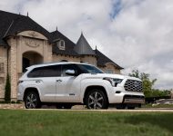 2023 Toyota Sequoia Capstone - Front Three-Quarter Wallpaper 190x150