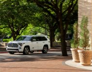 2023 Toyota Sequoia Capstone - Front Three-Quarter Wallpaper 190x150