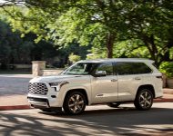 2023 Toyota Sequoia Capstone - Front Three-Quarter Wallpaper 190x150