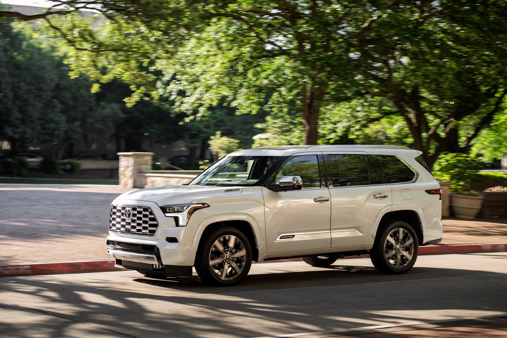 Download 2023 Toyota Sequoia Capstone - Front Three-Quarter HD Wallpaper 1920x1280 #50