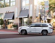 2023 Toyota Sequoia Capstone - Side Wallpaper 190x150