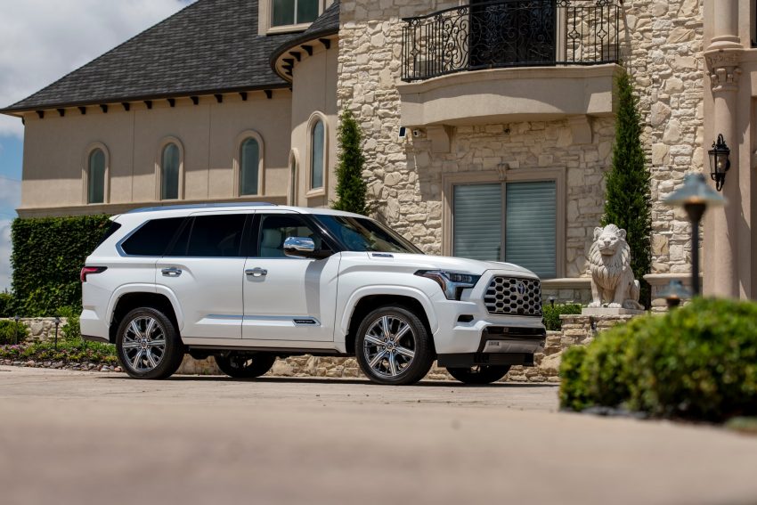 2023 Toyota Sequoia Capstone - Side HD Wallpapers 850x567 #41 2023 Toyota Sequoia Capstone - Side Wallpaper 850x567 #41